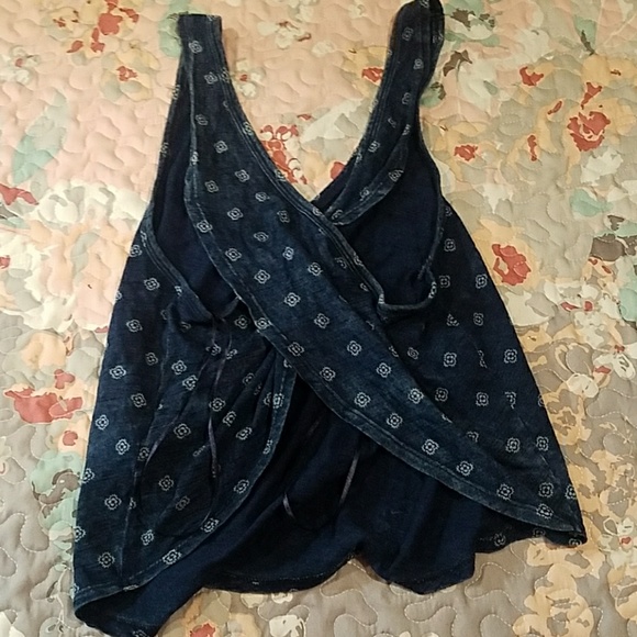 Urban Outfitters Ecote Crop Top - Picture 6 of 6